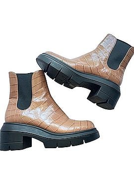 Stuart Weitzman Norah Boots (view 1)