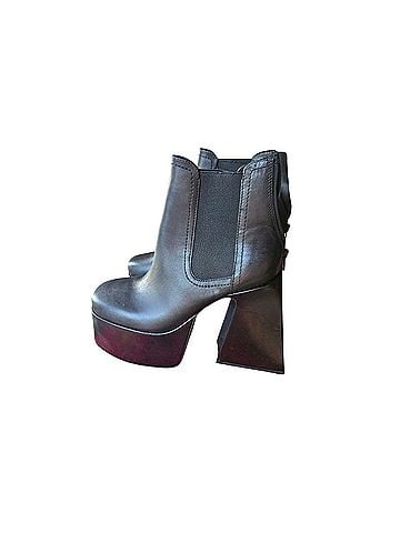 Steve Madden Boots (view 1)