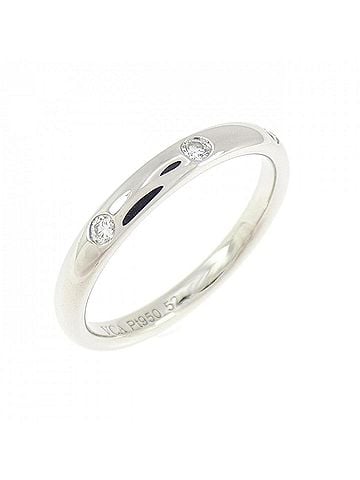 Van Cleef & Arpels Van Cleef &amp; Arpels Tendrement Etoile Ring (view 1)