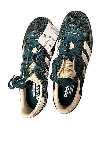 Adidas Samba Sneakers (view 2)