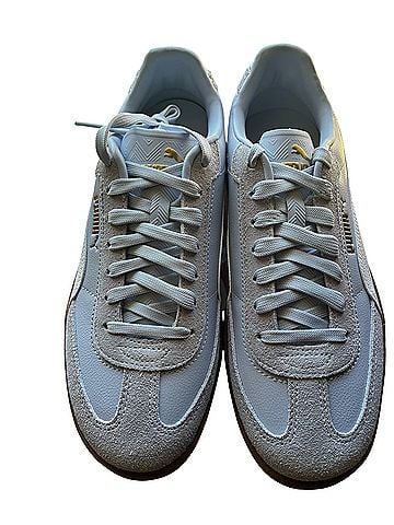 Puma Sneakers (view 1)