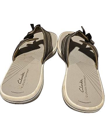 Clarks Clarks Flip Flops (view 2)