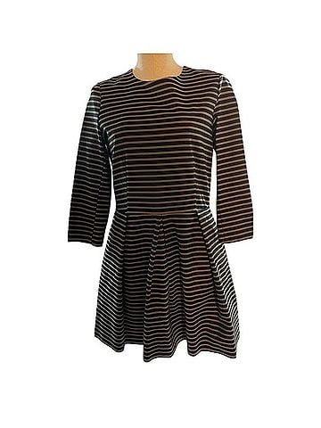 Gap Fit &amp; Flare Pleated A-line Casual Dress (view 1)