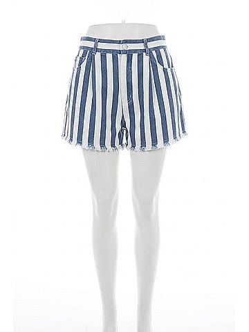 Gilli Morgan Frayed Hem Shorts in Blue (view 1)