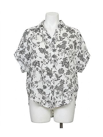 Umgee Two Tone Floral Print Button Down Top in Black (view 1)