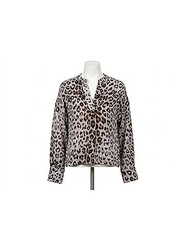 Ivy Jane Savannah Chic Popover Top in Leopard (view 1)