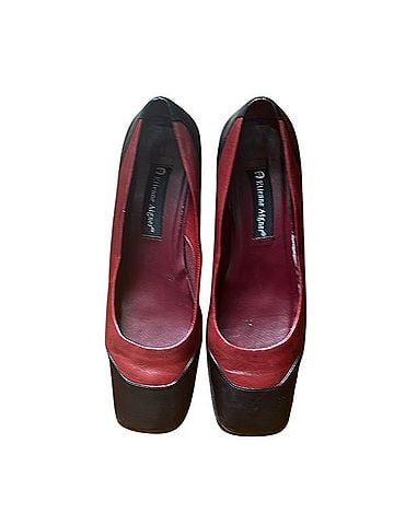 Etienne Aigner Heels (view 1)
