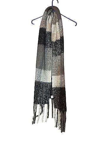 Norma Kamali for Walmart Scarf (view 1)