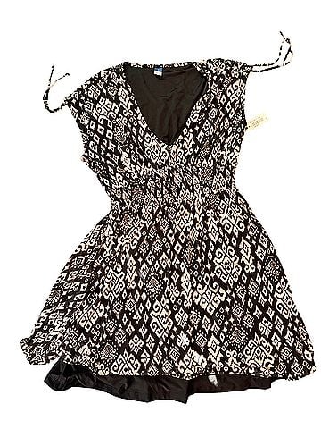 Old Navy Casual Dress (view 1)