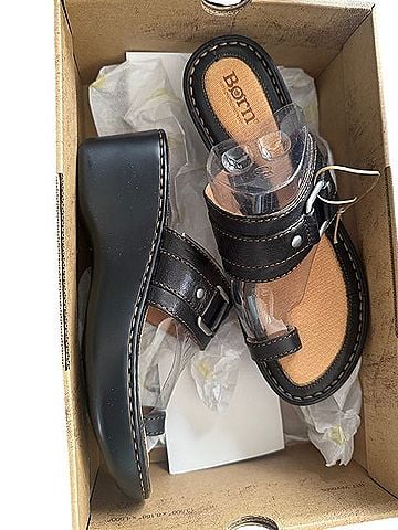 Born Arina Wedges (view 2)