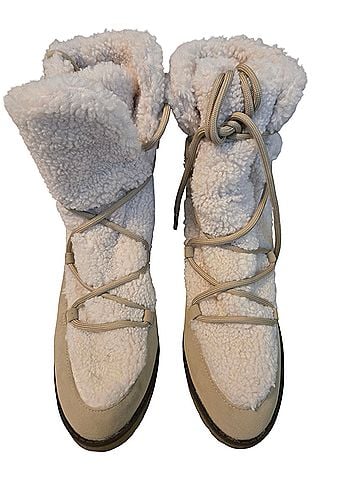 Mia Snow boots (view 1)