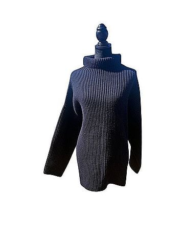 St. John Pullover Sweater (view 1)