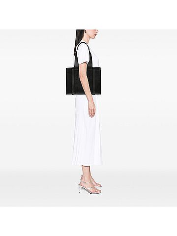 Chloé Medium Calfskin Woody Tote (view 2)