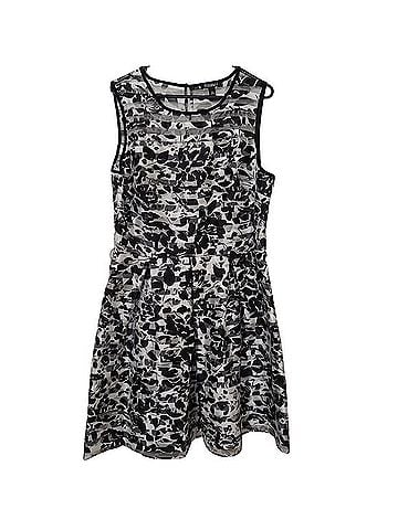 Roz & Ali Fit Flare Spring Dress Casual Dress (view 1)