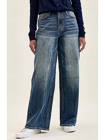 Judy Blue Wilhelmina High Waist Baggy Jeans in Vintage Blast (view 2)