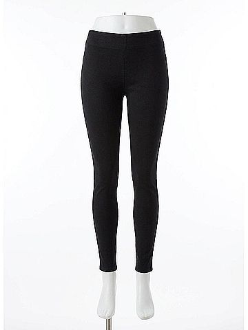Lyssé Toothpick Denim Leggings in Black (view 1)