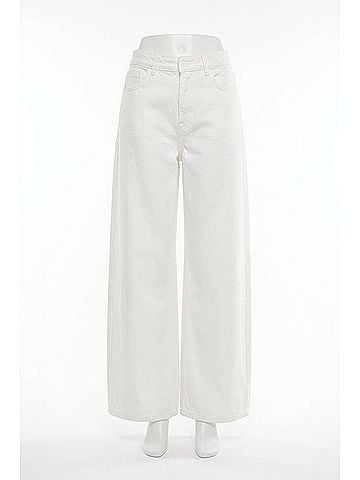 Closed Tori-X Barrel Jeans in Ecru (view 1)