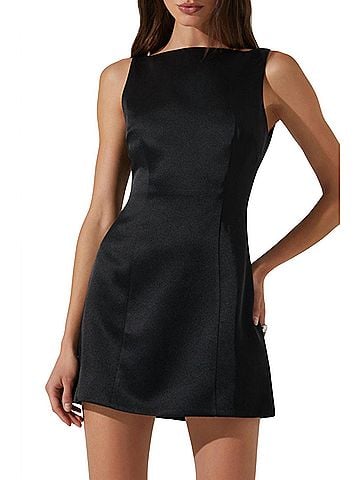 Astr Alisanne Dress in Black (view 2)