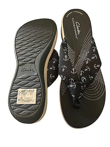 Clarks Clarks Flip Flops (view 2)