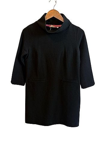 Boden Roman Ribbed Pocket Detail Stretch Shift Dress Casual Dress (view 1)