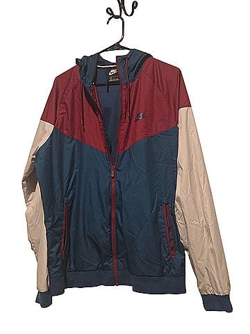Nike Windbreaker (view 1)