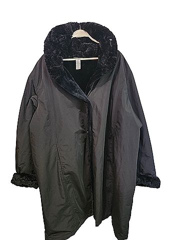Maggie Barnes for Catherines Coat (view 2)