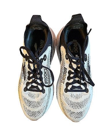 Brooks Adrenaline GTS 25 Sneakers (view 1)