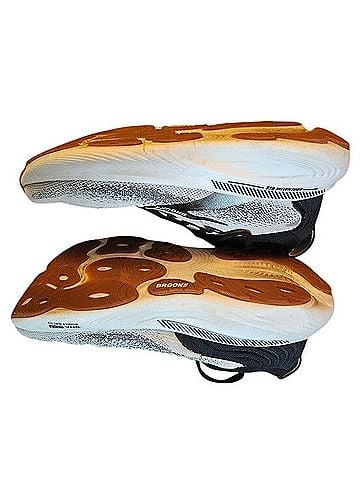 Brooks Adrenaline GTS 25 Sneakers (view 2)