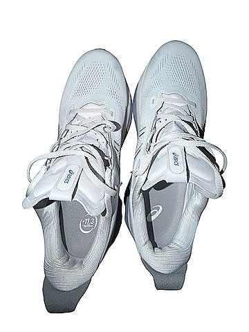 Asics Gel Kayano 33 Sneakers (view 1)