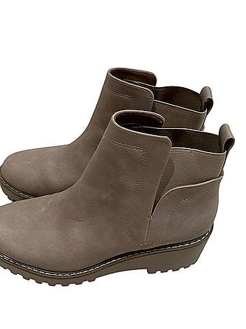 Dolce Vita Rango Ankle Boots (view 2)