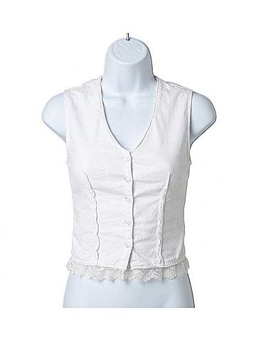 Prairie Underground Rumours Sleeveless V-Neck Top in White (view 1)