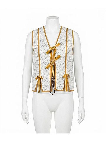 Very J Front Contrast Binding Quilted Woven Vest in Cream (view 1)