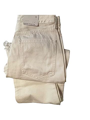 Gianni Bini High rise straight leg Jeans (view 2)