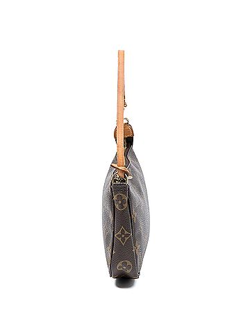 Louis Vuitton Pochette Accessoires (view 2)