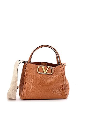 Valentino Garavani Alltime Tote Leather Medium (view 1)