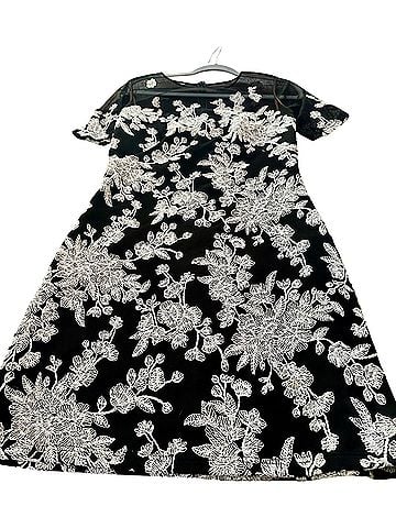 Tadashi Shoji Cardea Embroidered Tulle Dress Cocktail Dress (view 1)