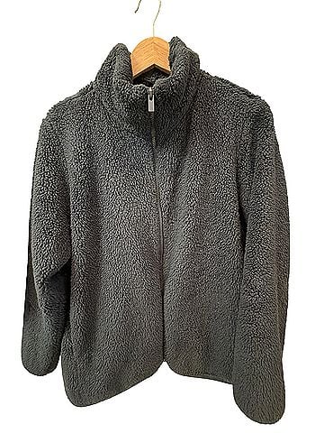 Uniqlo Fleece (view 1)