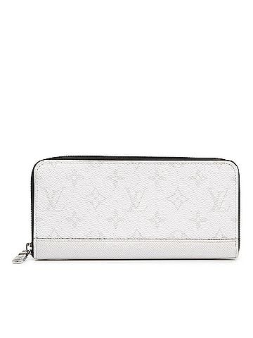Louis Vuitton Louis Vuitton Taigarama Zippy Wallet Horizontal Round Zipper Long M14127 White Leather Women's LOUIS VUITTON (view 1)
