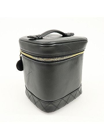 Chanel Vintage Cosmetic Case Lambskin Black Leather Clutche &amp; Pouche Bag (view 2)