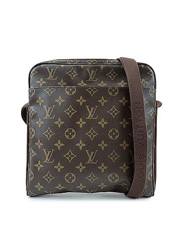 Louis Vuitton Trotteur Beaubourg Monogram Canvas Brown Canvas Handbag (view 1)