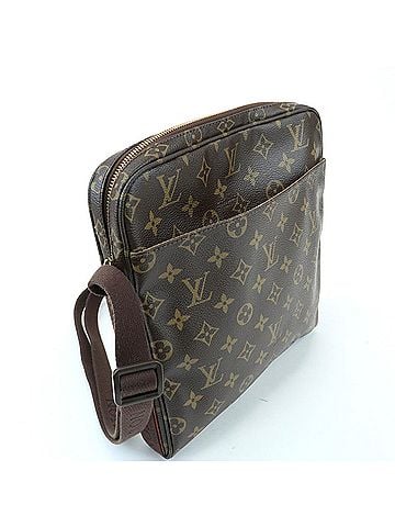 Louis Vuitton Trotteur Beaubourg Monogram Canvas Brown Canvas Handbag (view 2)