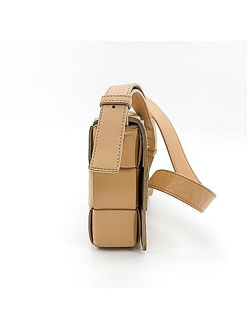 Bottega Veneta Cassette Maxi Intrecciato Leather Beige Leather Crossbody Bag Bag (view 2)