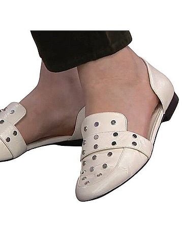 Vince Camuto VC-Wenerly Flats (view 2)