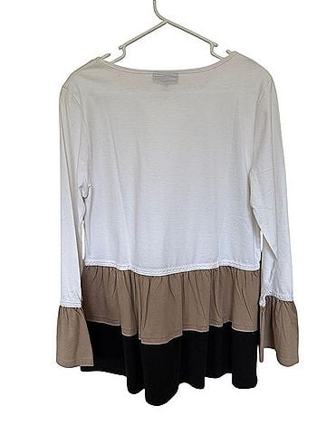 The Pyramid Collection Long Sleeve T-Shirt (view 2)