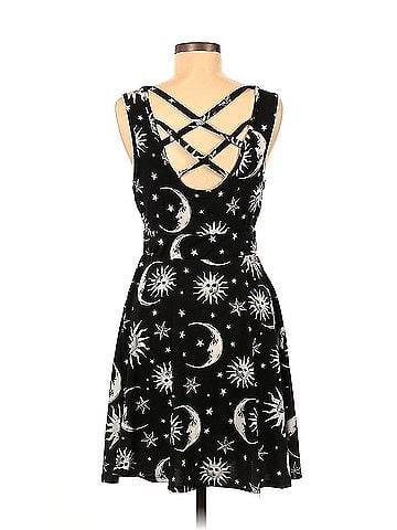 Hot Topic Hot Topic Casual Dress (view 2)