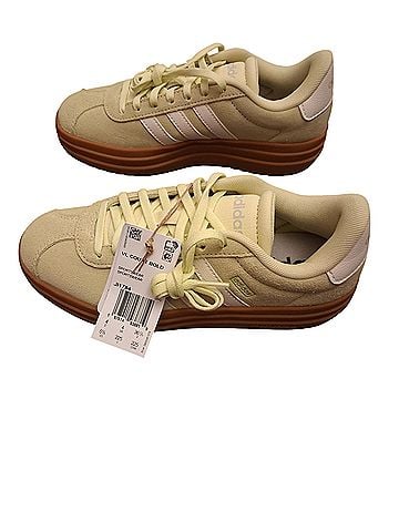 Adidas Sneakers (view 2)