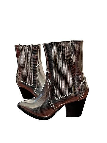 Akira Boots (view 2)