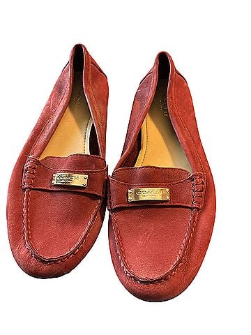 Coach Flats (view 1)