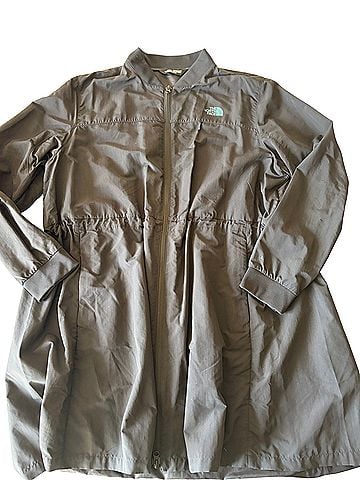 The North Face Windbreaker (view 1)