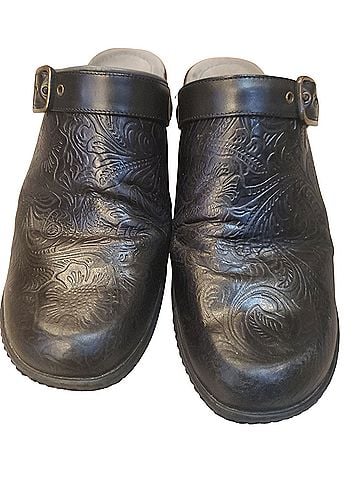 Nurture Mule/Clog (view 2)